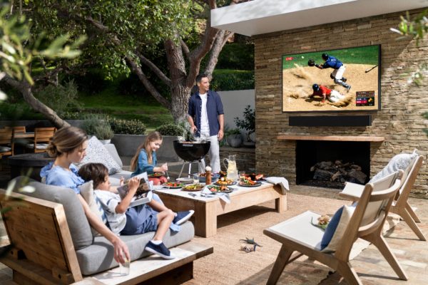 Samsung Outdoor Soundbar Weather Resistant 210W Woofer-12